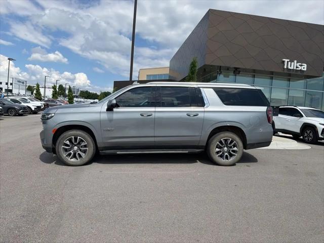 2023 Chevrolet Suburban 2WD LT