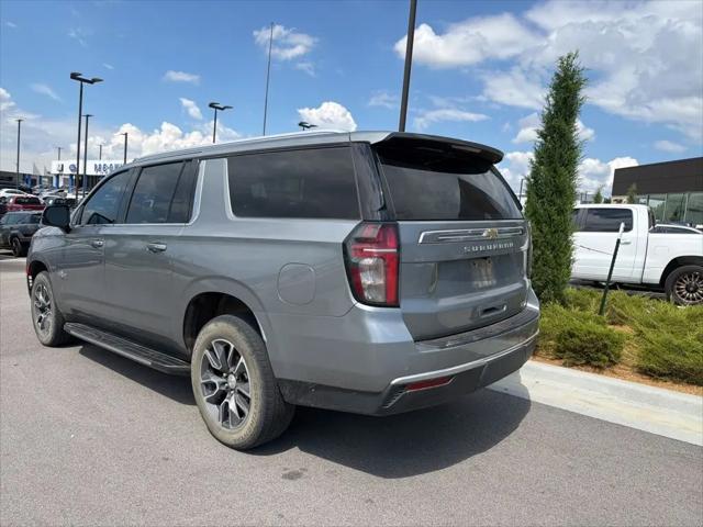 2023 Chevrolet Suburban 2WD LT