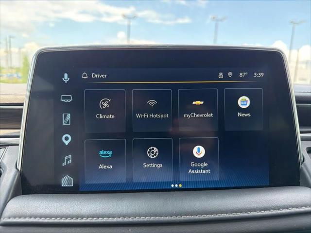 2023 Chevrolet Suburban 2WD LT