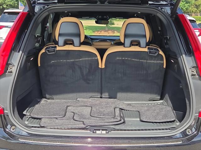 2024 Volvo XC90 B6 Ultimate Bright Theme 7-Seater
