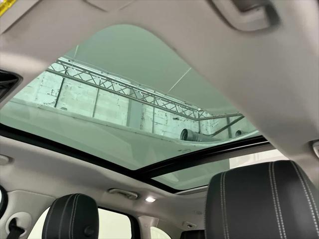 2021 Land Rover Range Rover Velar P250 R-Dynamic S