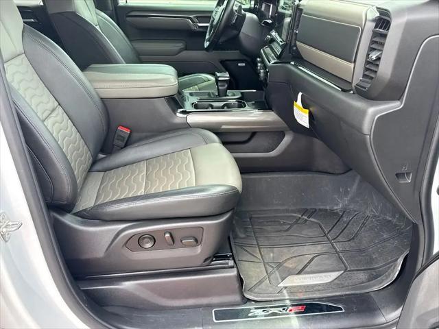 2024 Chevrolet Silverado 1500 4WD Crew Cab Short Bed ZR2