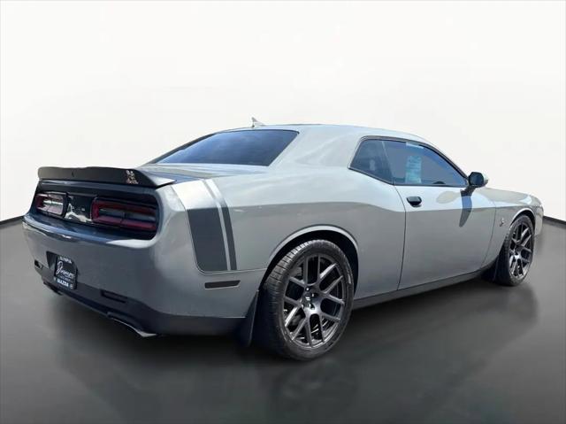 2018 Dodge Challenger 392 Hemi Scat Pack Shaker