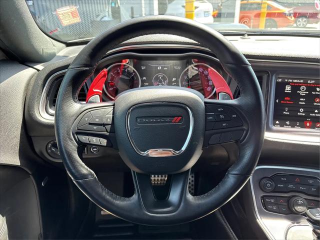 2018 Dodge Challenger 392 Hemi Scat Pack Shaker