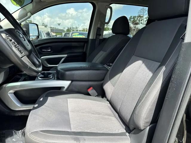 2020 Nissan Titan Crew Cab SV 4x2