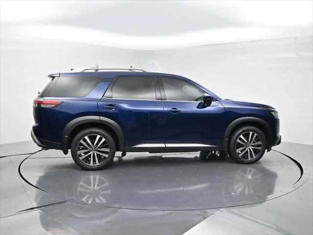 2025 Nissan Pathfinder Platinum FWD