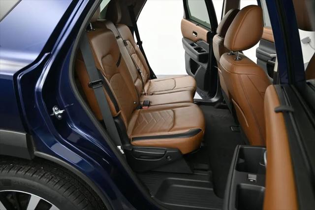 2025 Nissan Pathfinder Platinum FWD