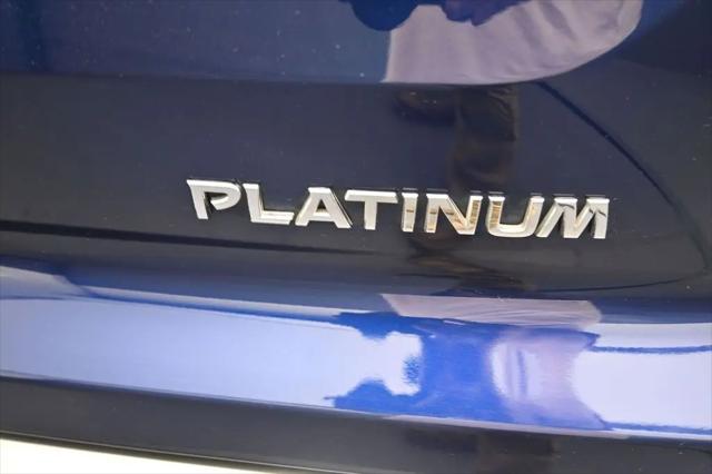 2025 Nissan Pathfinder Platinum FWD