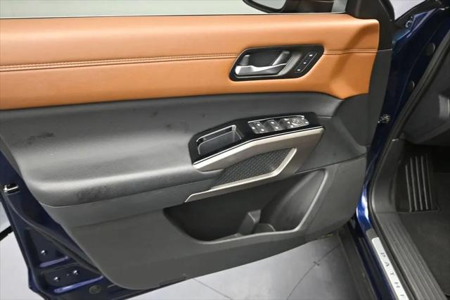 2025 Nissan Pathfinder Platinum FWD