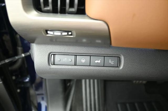 2025 Nissan Pathfinder Platinum FWD