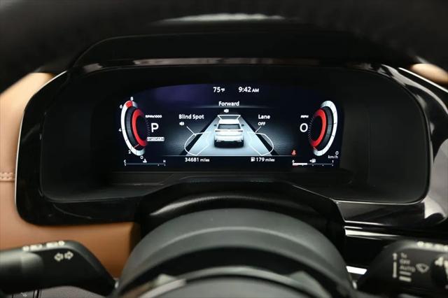 2025 Nissan Pathfinder Platinum FWD