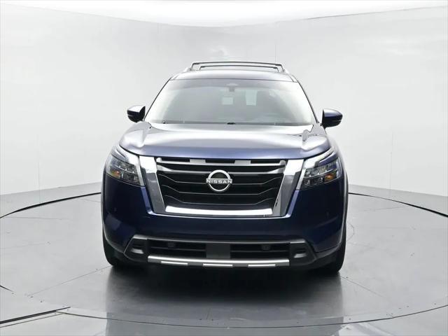 2025 Nissan Pathfinder Platinum FWD