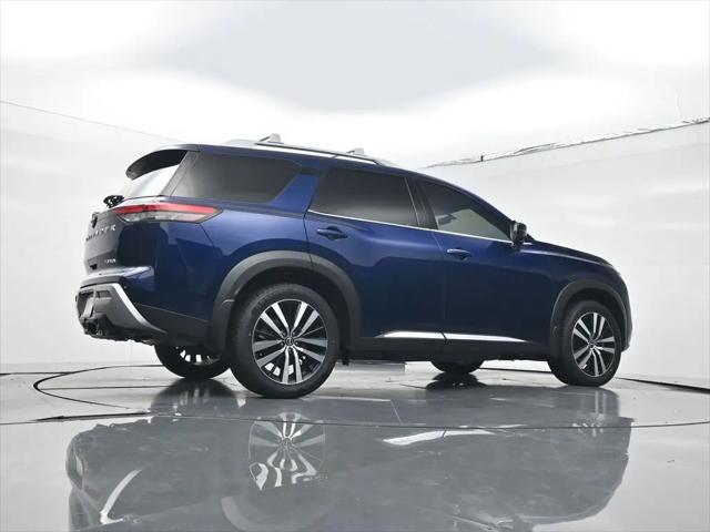 2025 Nissan Pathfinder Platinum FWD