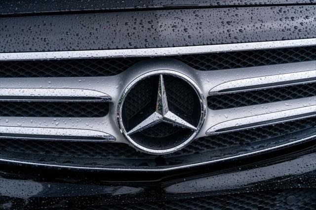 2018 Mercedes-Benz E-CLASS E 300 E 300