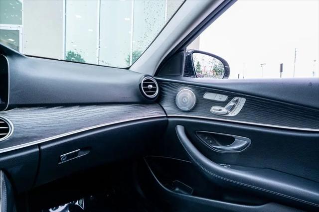 2018 Mercedes-Benz E-CLASS E 300 E 300