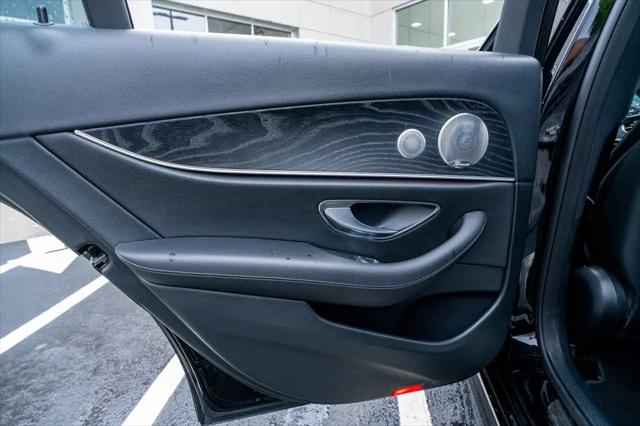 2018 Mercedes-Benz E-CLASS E 300 E 300