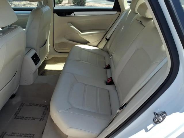 2013 Volkswagen Passat 2.5L SE