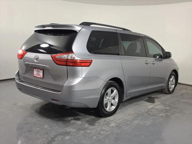 2017 Toyota Sienna LE 8 Passenger
