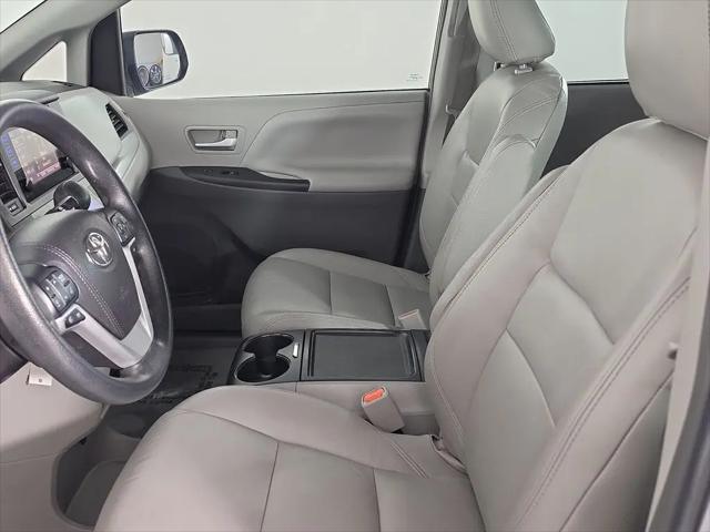 2017 Toyota Sienna LE 8 Passenger