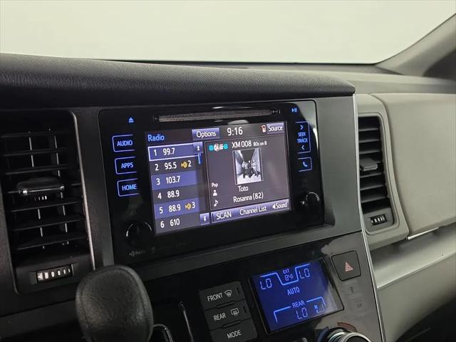 2017 Toyota Sienna LE 8 Passenger