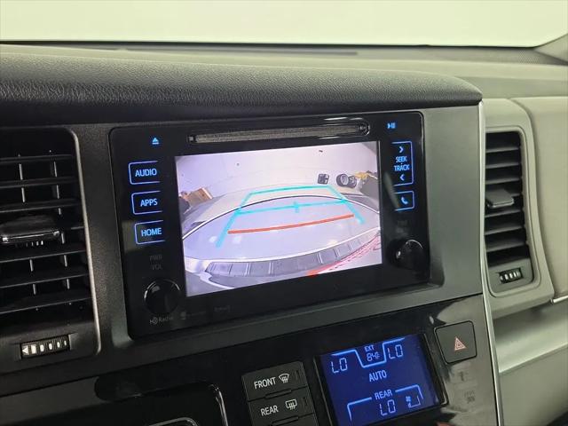 2017 Toyota Sienna LE 8 Passenger