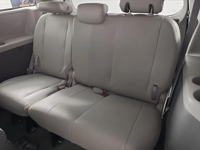 2017 Toyota Sienna LE 8 Passenger