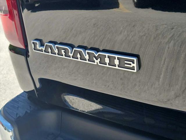 2019 Ram 1500 Laramie Crew Cab 4x4 5'7" Box