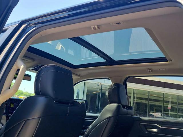 2019 Ram 1500 Laramie Crew Cab 4x4 5'7" Box