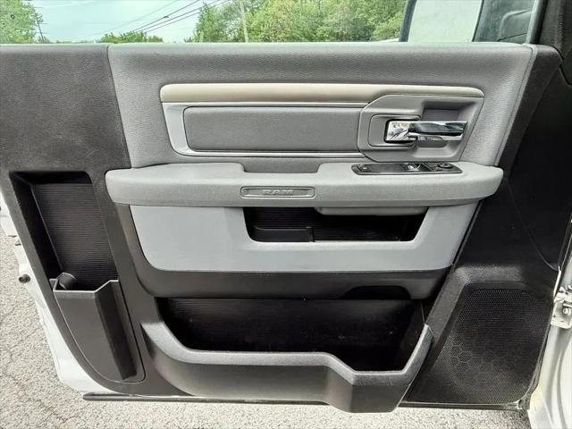 2019 Ram 1500 Classic Tradesman Regular Cab 4x4 8' Box