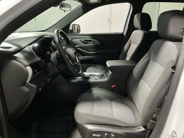 2023 Chevrolet Traverse AWD LT Cloth