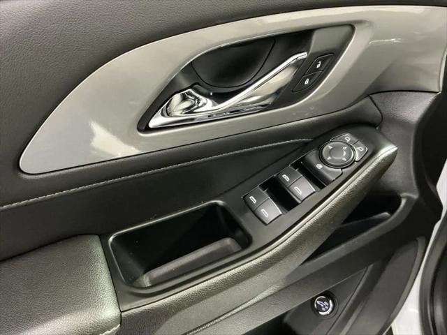 2023 Chevrolet Traverse AWD LT Cloth
