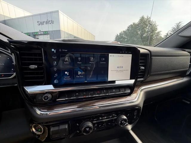 2023 Chevrolet Silverado 1500 4WD Crew Cab Short Bed RST