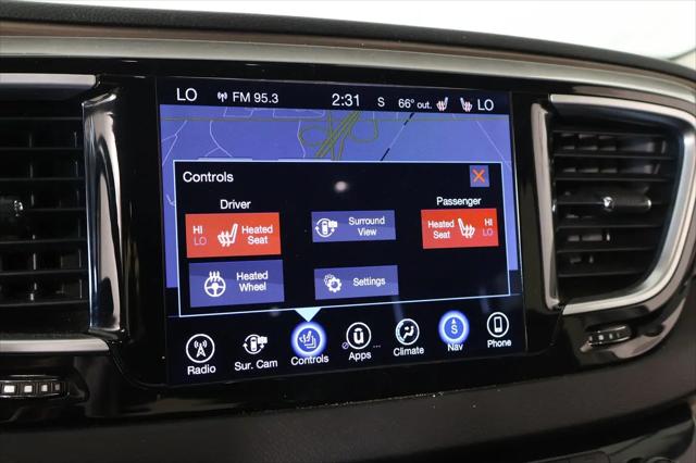 2017 Chrysler Pacifica Touring-L Plus