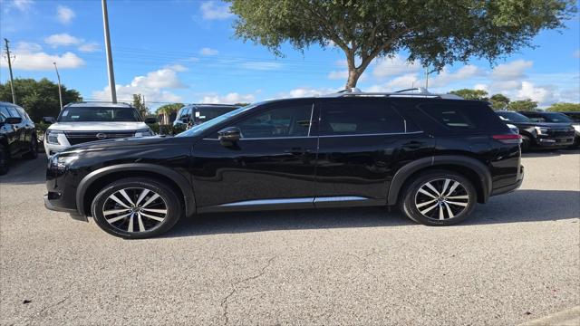 2025 Nissan Pathfinder Platinum FWD