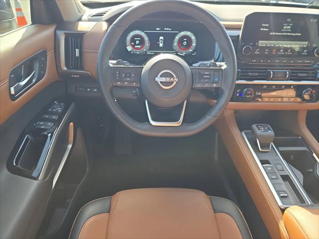 2025 Nissan Pathfinder Platinum FWD