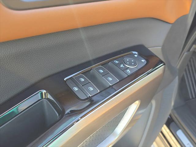 2025 Nissan Pathfinder Platinum FWD
