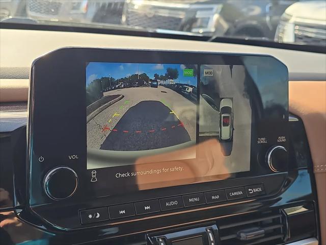 2025 Nissan Pathfinder Platinum FWD