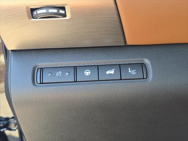 2025 Nissan Pathfinder Platinum FWD