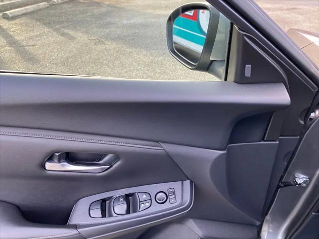 2024 Nissan Sentra SV Xtronic CVT
