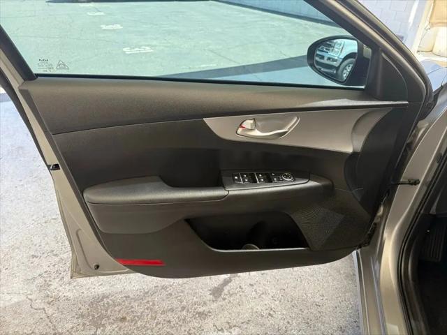 2023 Kia Forte LXS