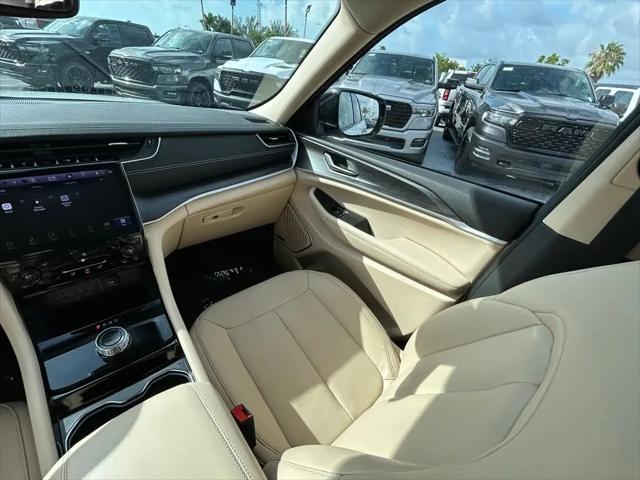 2022 Jeep Grand Cherokee L Limited 4x2