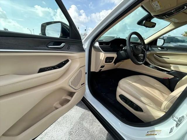 2022 Jeep Grand Cherokee L Limited 4x2