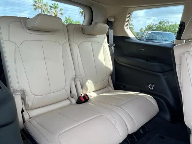2022 Jeep Grand Cherokee L Limited 4x2