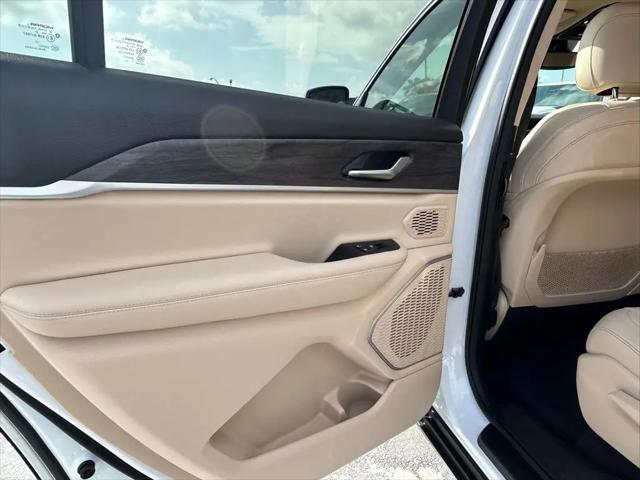 2022 Jeep Grand Cherokee L Limited 4x2