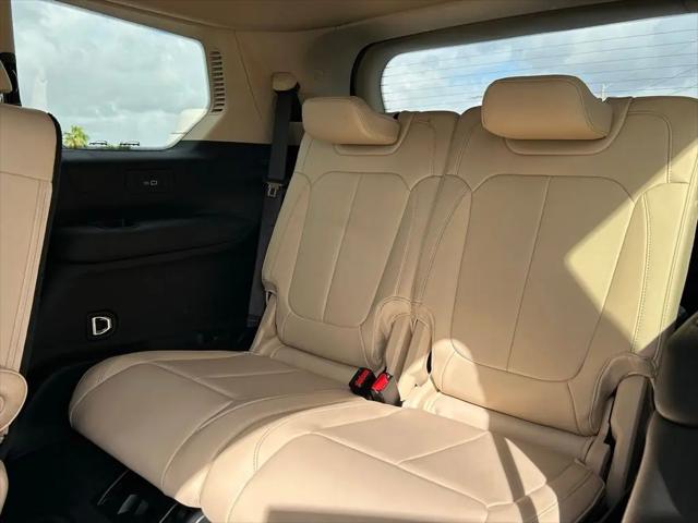 2022 Jeep Grand Cherokee L Limited 4x2