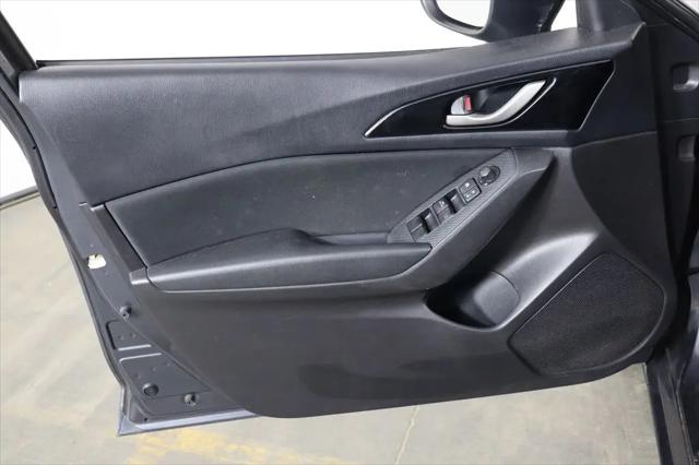 2015 Mazda Mazda3 i Touring