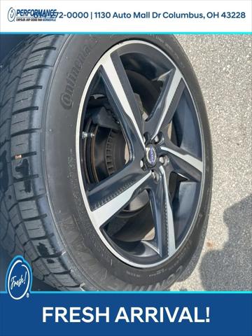 2015 Volvo XC60 T6 R-Design Platinum