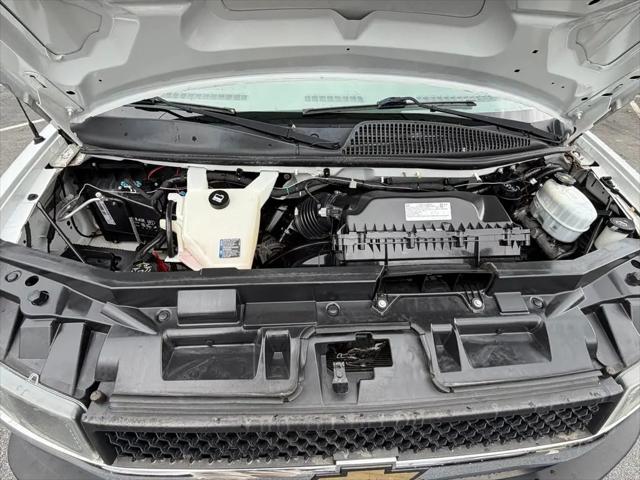 2021 Chevrolet Express Cutaway Work Van