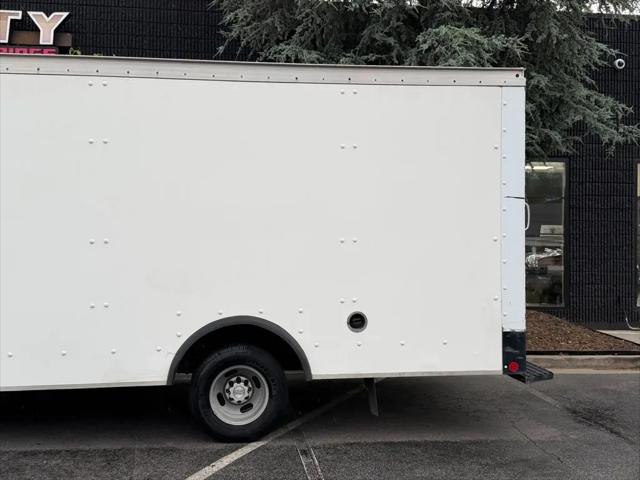 2021 Chevrolet Express Cutaway Work Van