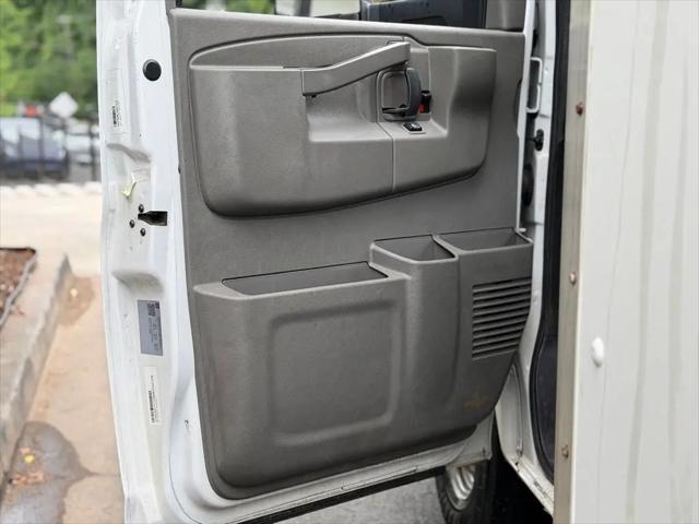 2021 Chevrolet Express Cutaway Work Van